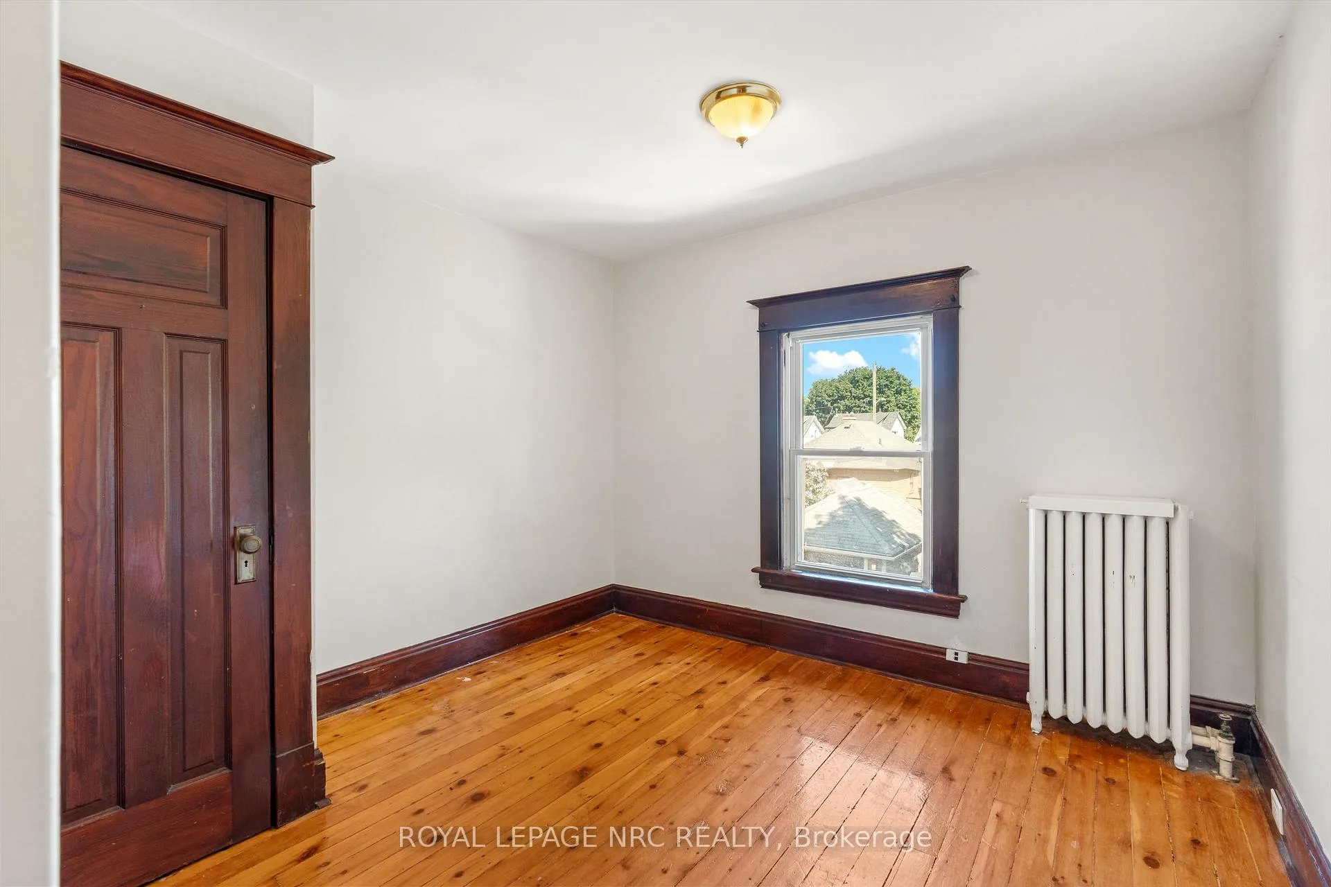 Photo 24 of 41 Louisa Street, St. Catharines, Downtown — HOMEH