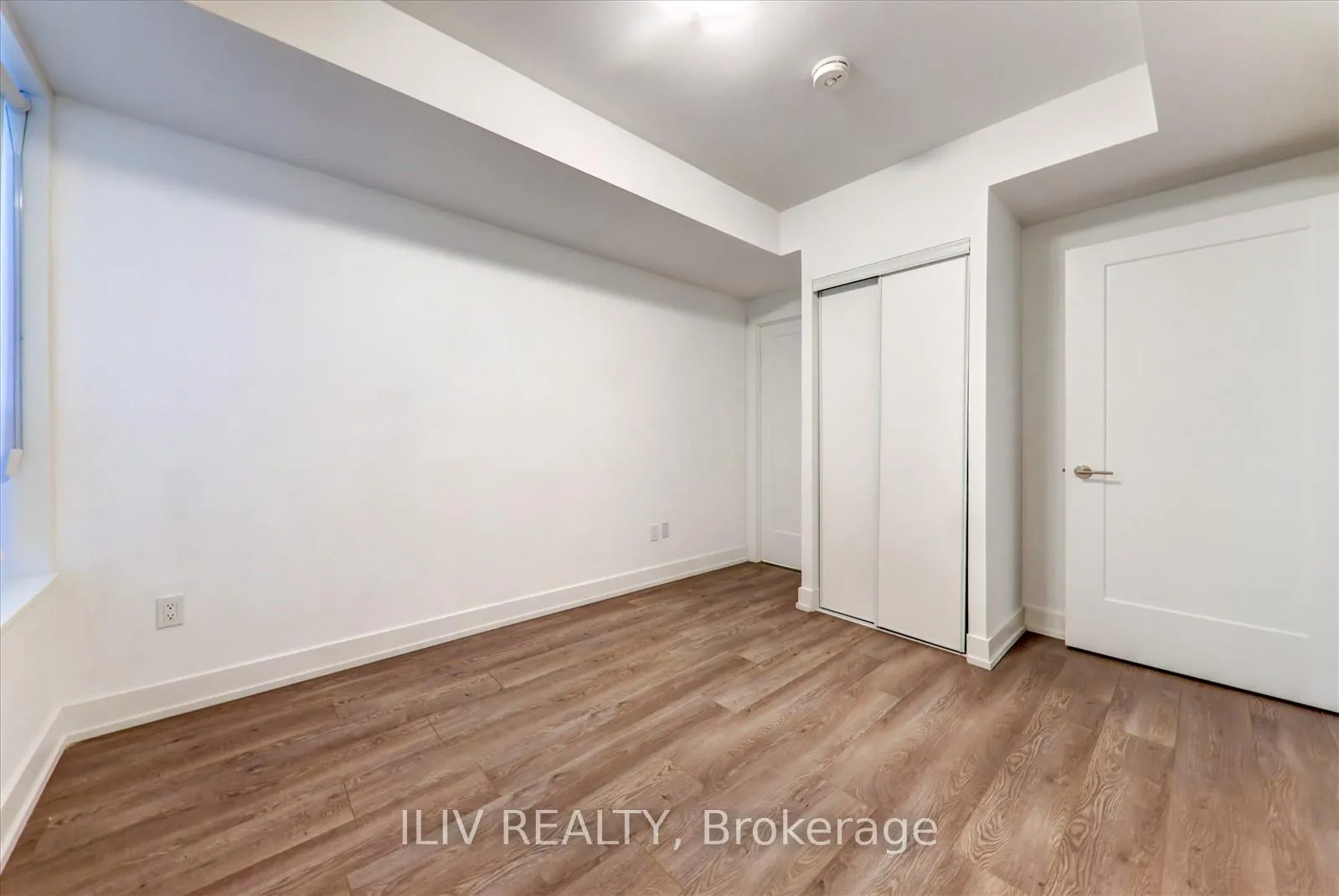 Photo 12 of Unit 1125, 8 Cedarland Drive, Markham, Unionville — HOMEH