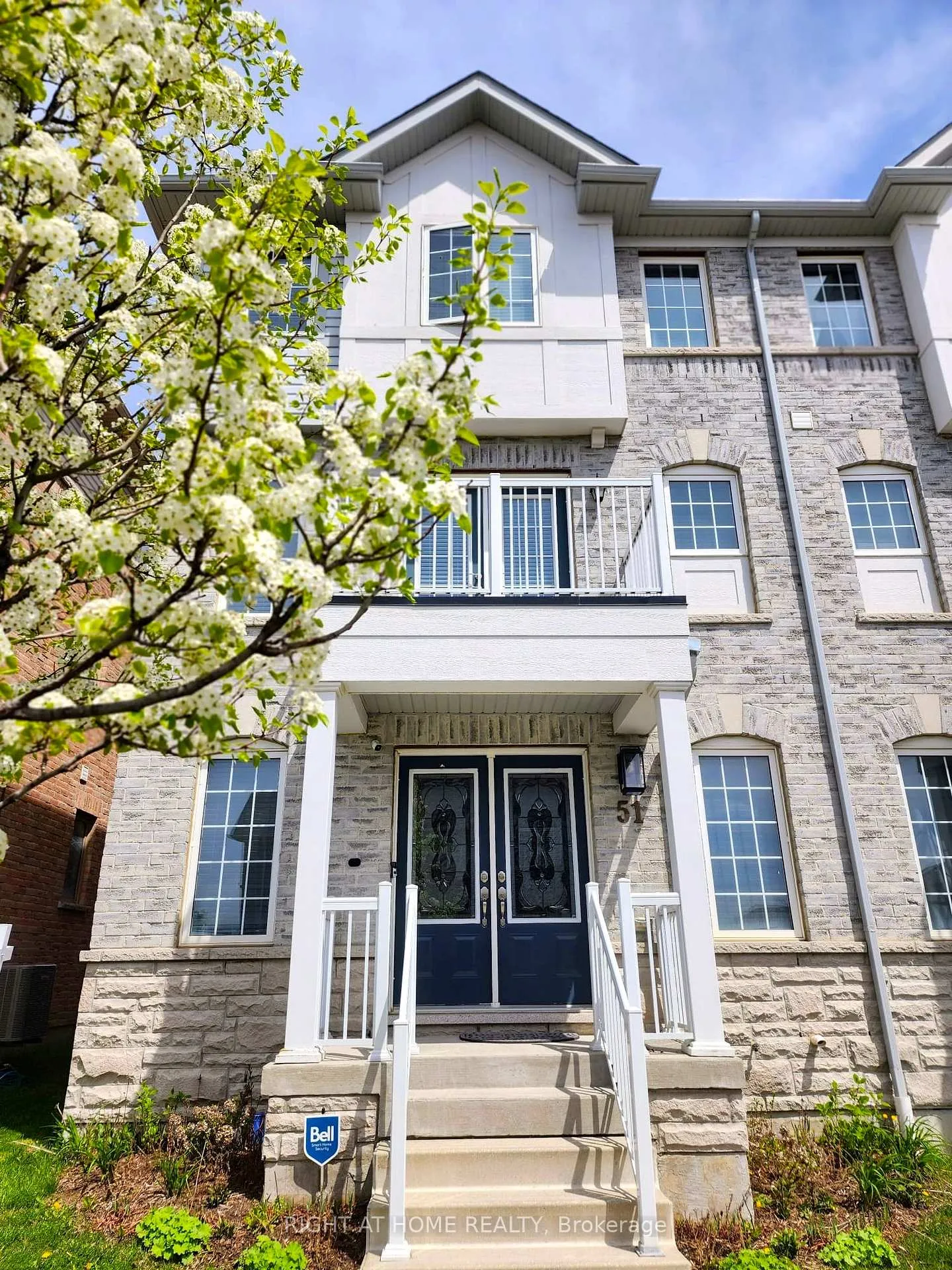 Photo 2 of 51 Devineridge Avenue, Ajax, Central East — HOMEH