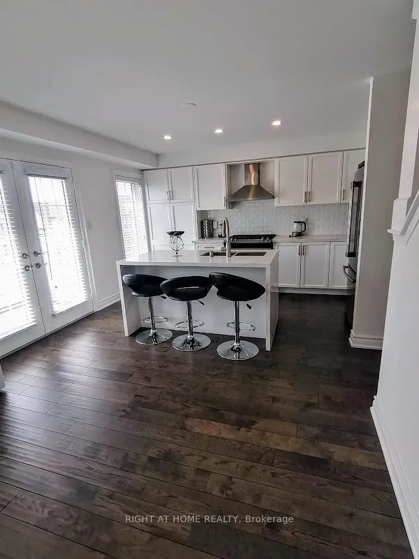 Photo 12 of 51 Devineridge Avenue, Ajax, Central East — HOMEH