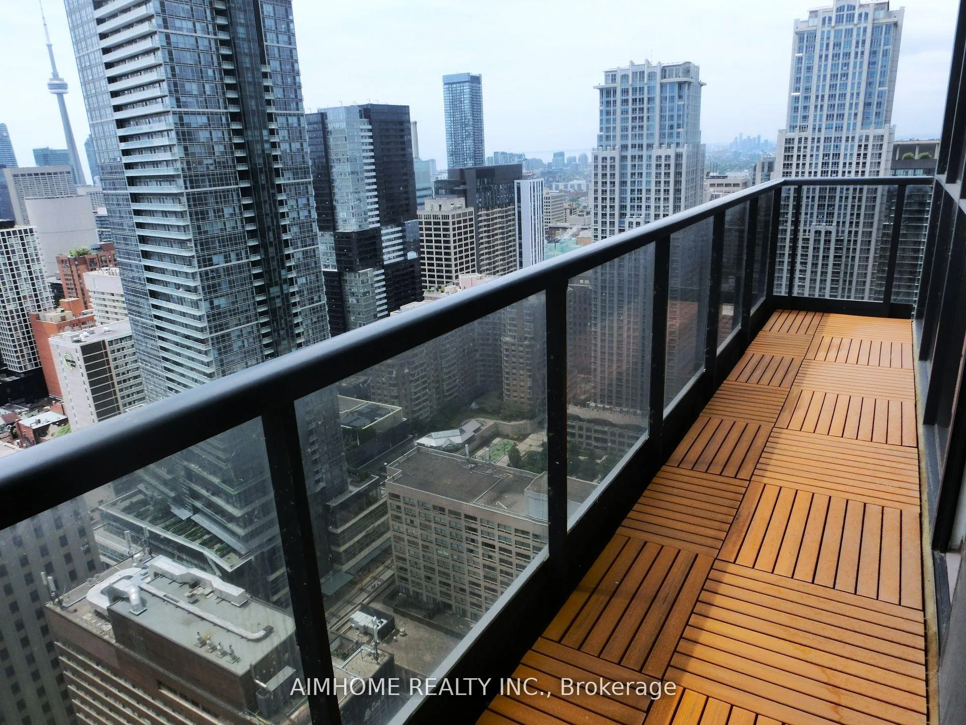 Photo 4 of Unit 4104, 21 Carlton Street, Toronto, Church-Yonge Corridor — HOMEH