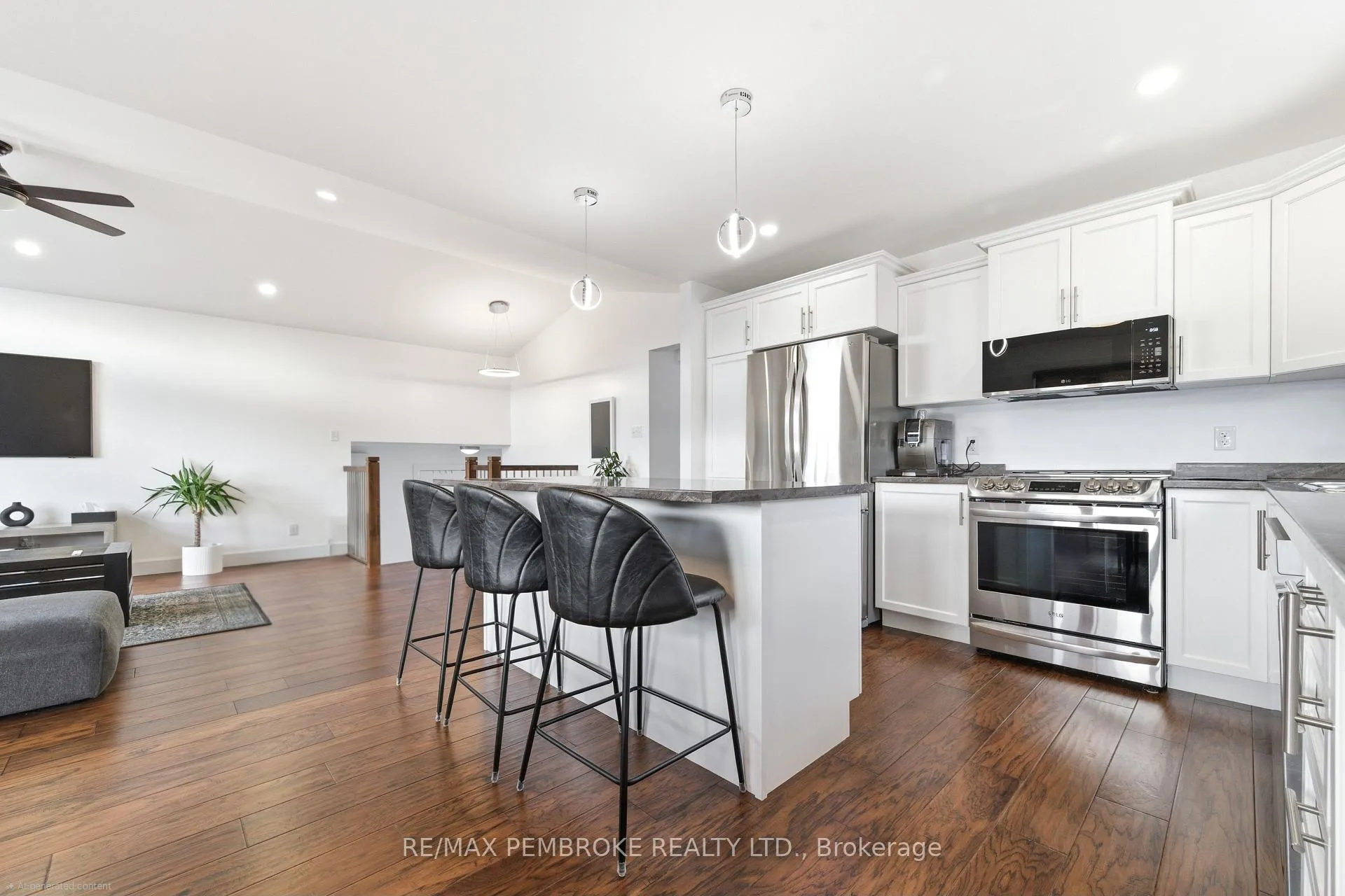 Photo 14 of 20 Liam Street, Petawawa — HOMEH
