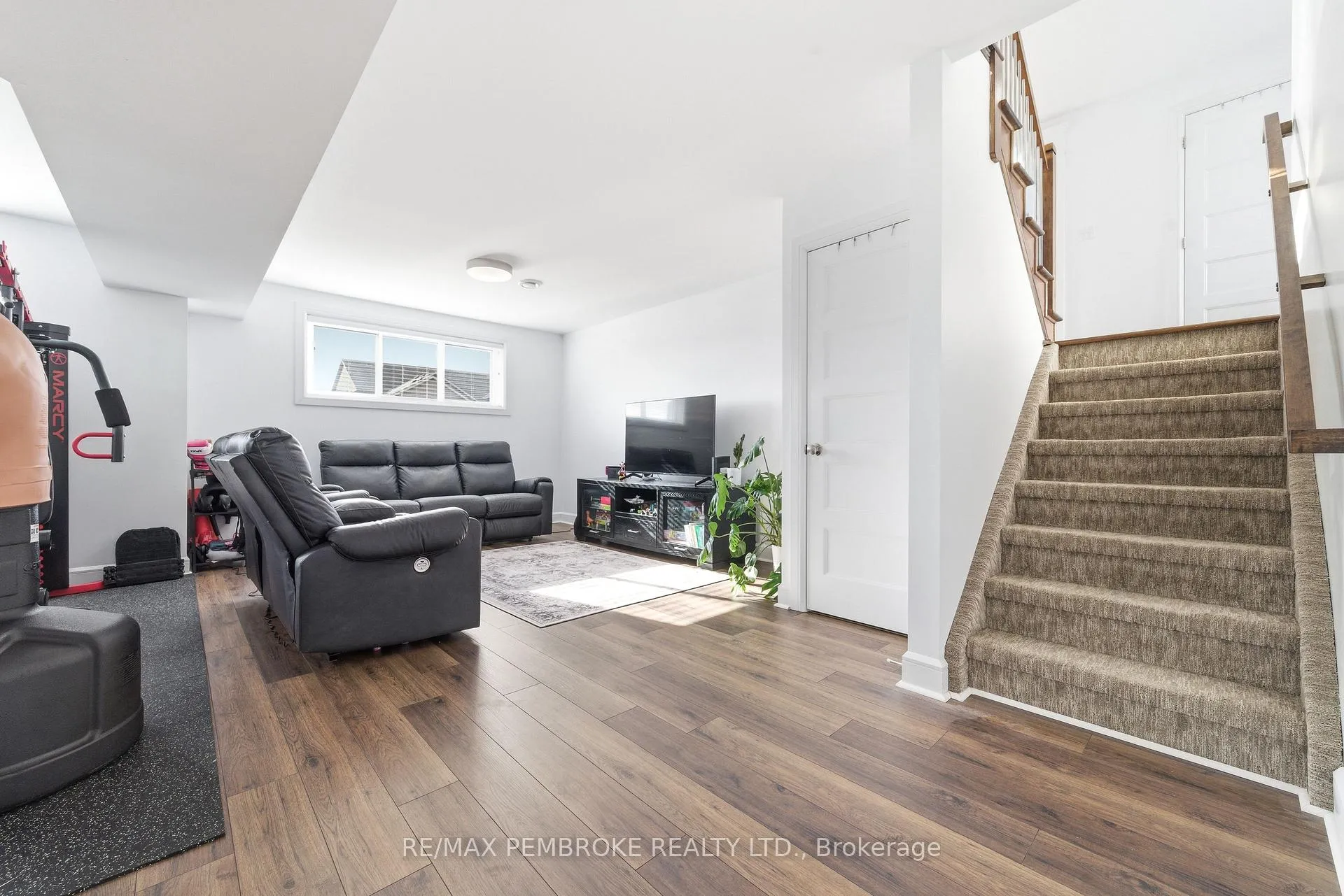 Photo 32 of 20 Liam Street, Petawawa — HOMEH