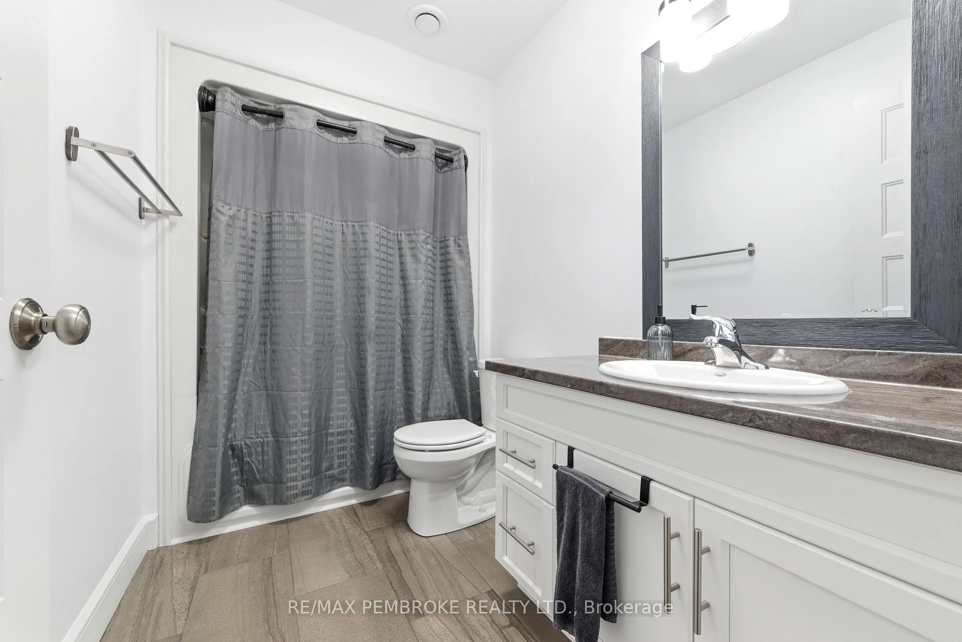 Photo 36 of 20 Liam Street, Petawawa — HOMEH