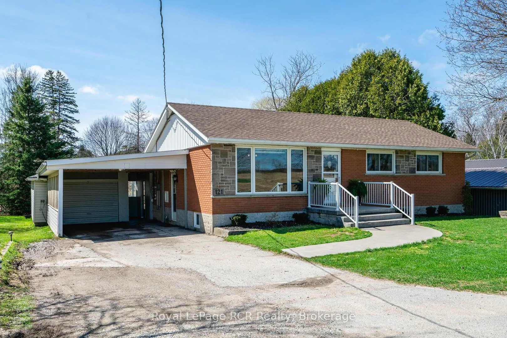 Photo 2 of 121 Helena Street, West Grey — HOMEH