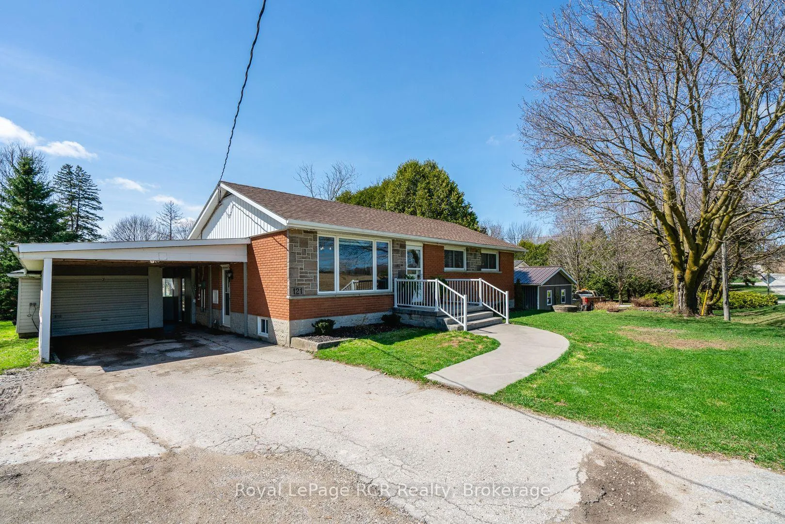 Photo 3 of 121 Helena Street, West Grey — HOMEH