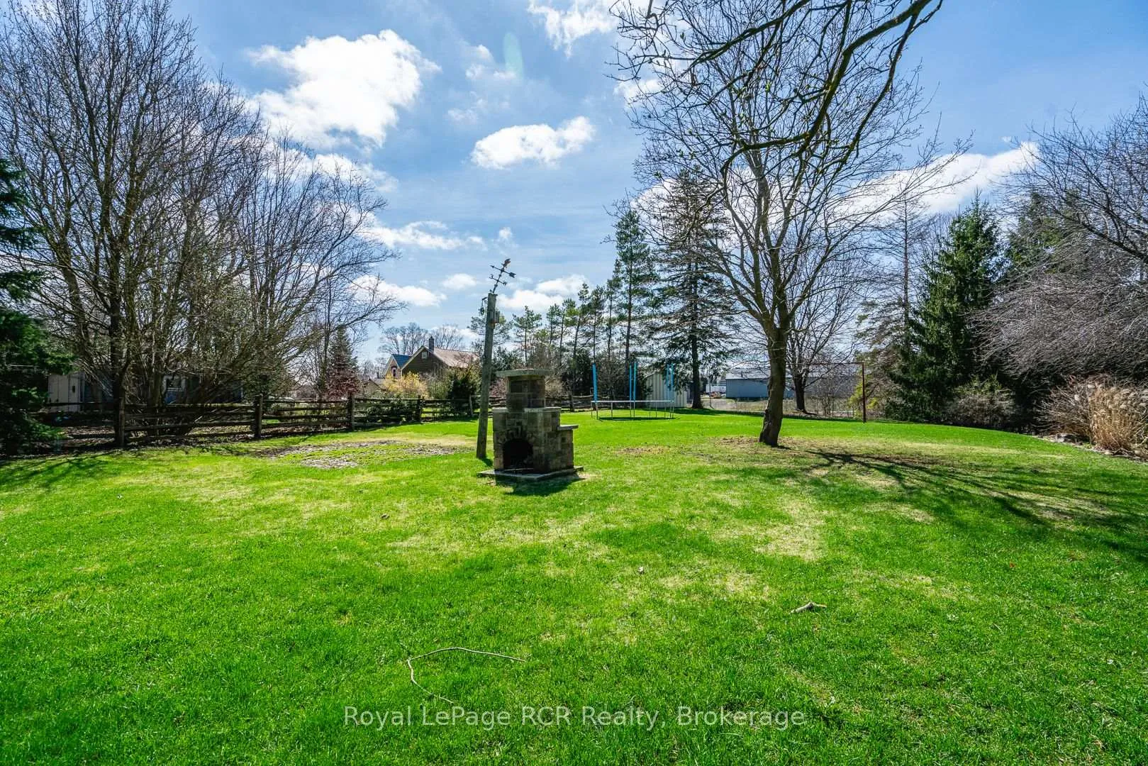 Photo 38 of 121 Helena Street, West Grey — HOMEH