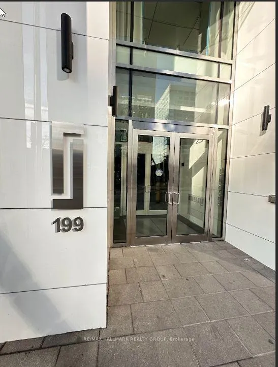 Front of Unit 2115, 199 Slater Street