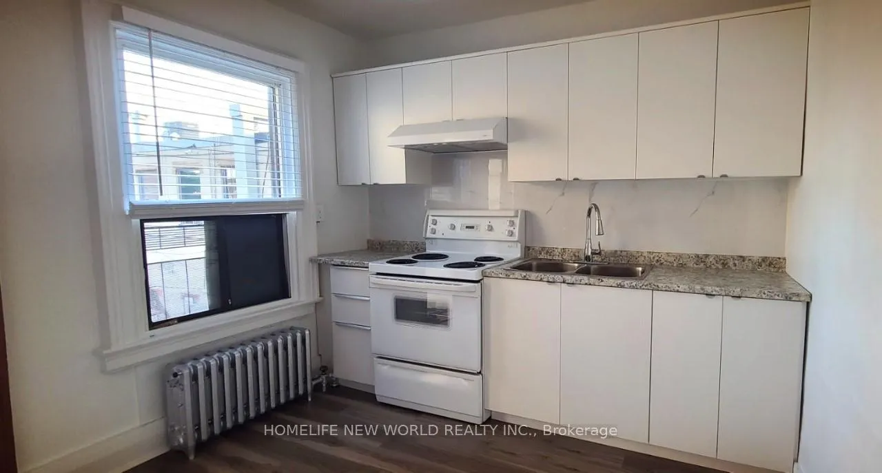 Photo 7 of Unit 2fl Apt, 1351 St Clair Avenue W, Toronto, Corso Italia-Davenport — HOMEH