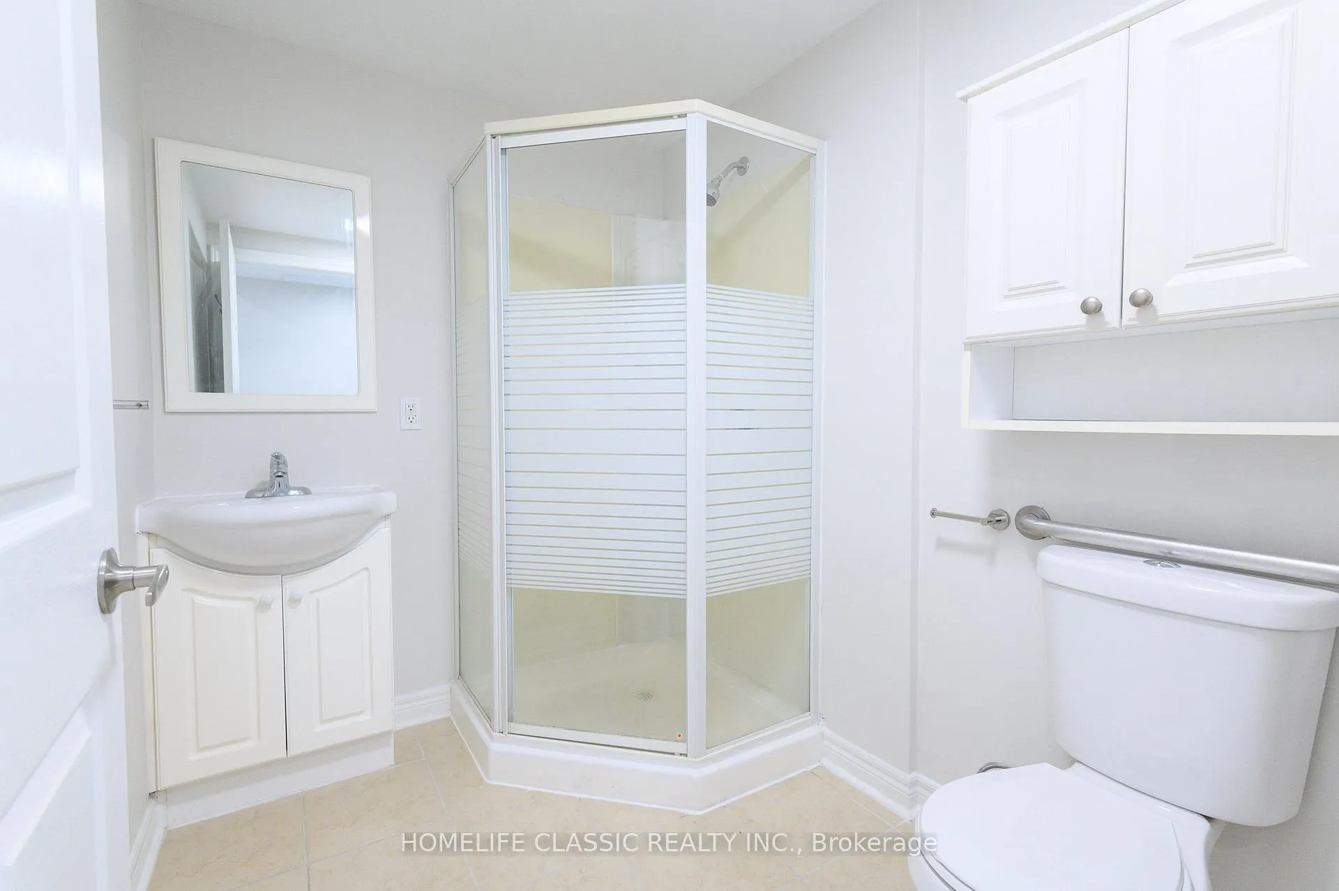 Photo 5 of Unit First Floor #2, 2915 Bur Oak Avenue, Markham, Cornell — HOMEH