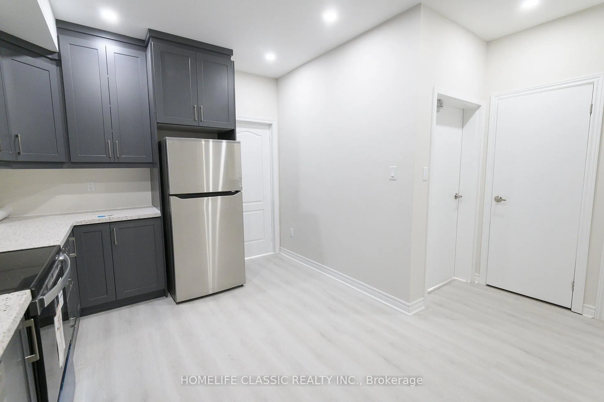 Photo 9 of Unit First Floor #2, 2915 Bur Oak Avenue, Markham, Cornell — HOMEH