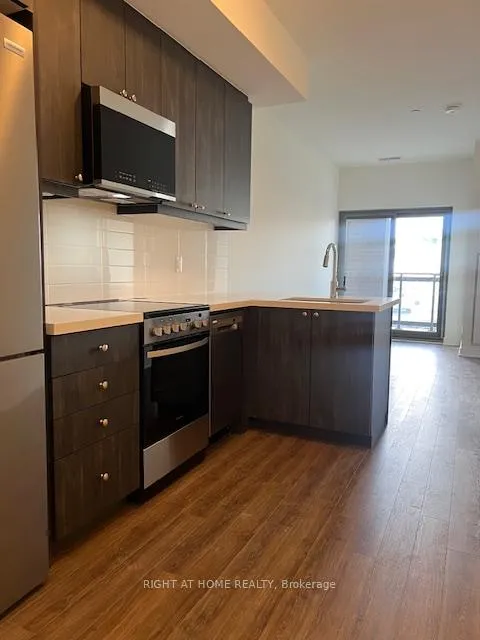 Photo 2 of Unit 104, 51 Clarington Boulevard, Clarington, Bowmanville — HOMEH