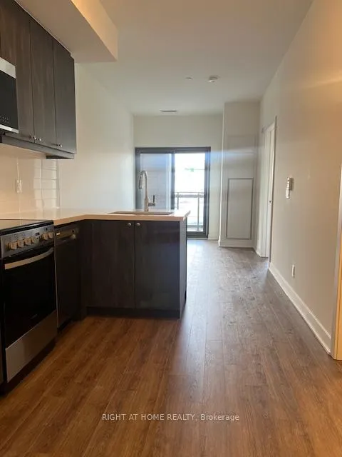 Photo 5 of Unit 104, 51 Clarington Boulevard, Clarington, Bowmanville — HOMEH