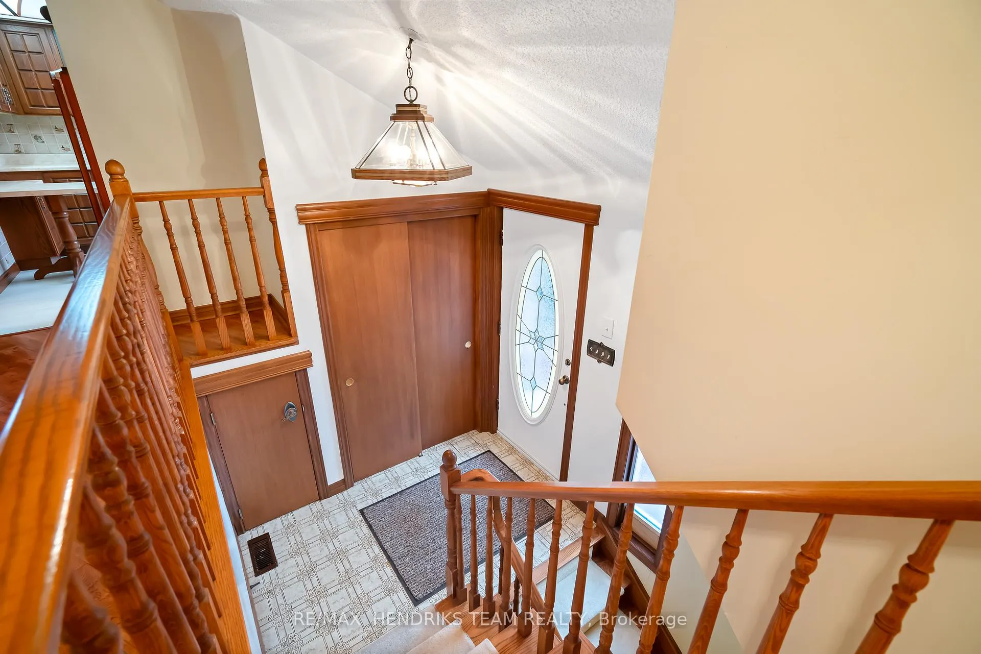 Photo 7 of 85 Westgate Park Drive, St. Catharines, Lakeshore — HOMEH