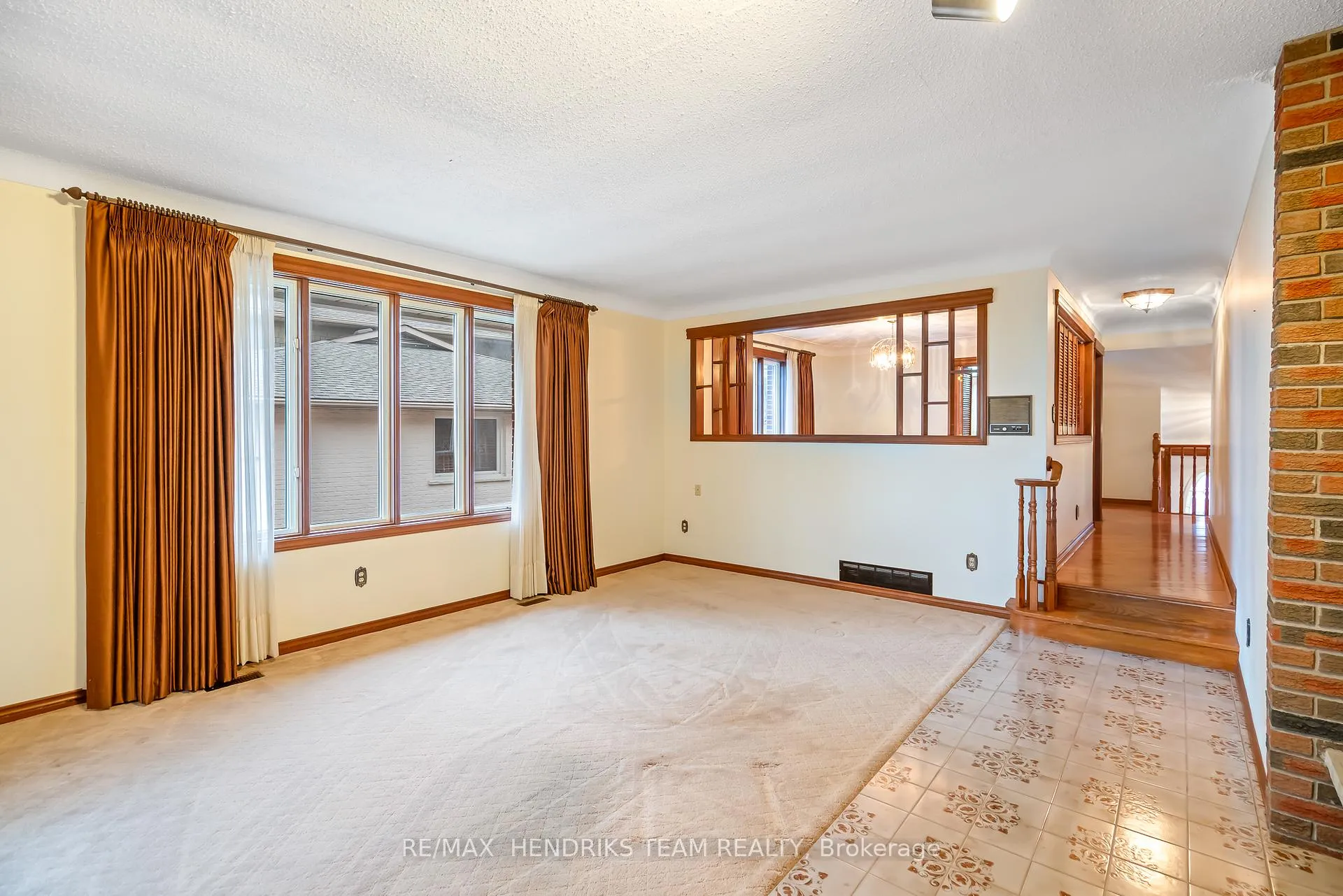 Photo 14 of 85 Westgate Park Drive, St. Catharines, Lakeshore — HOMEH