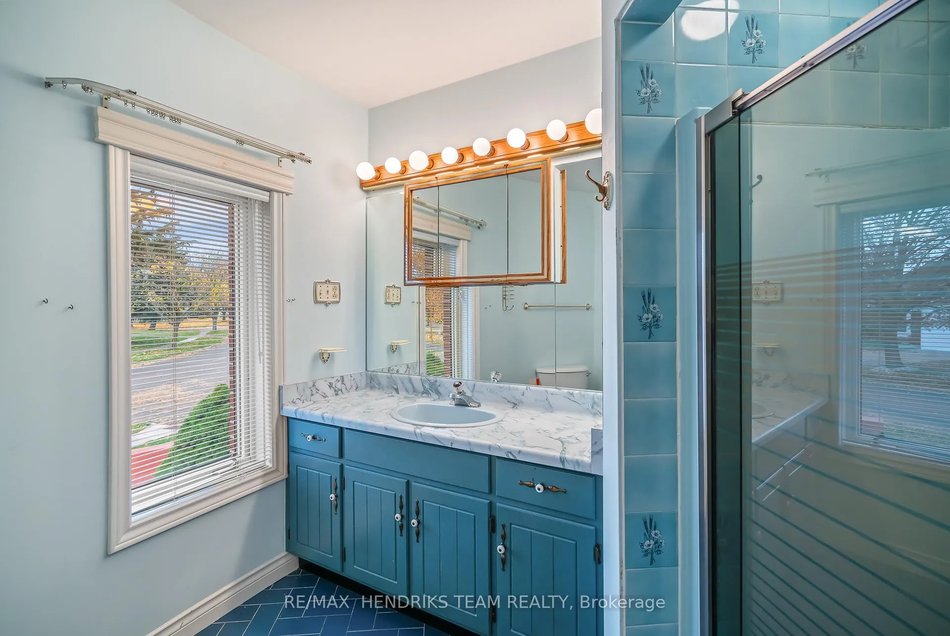 Photo 18 of 85 Westgate Park Drive, St. Catharines, Lakeshore — HOMEH