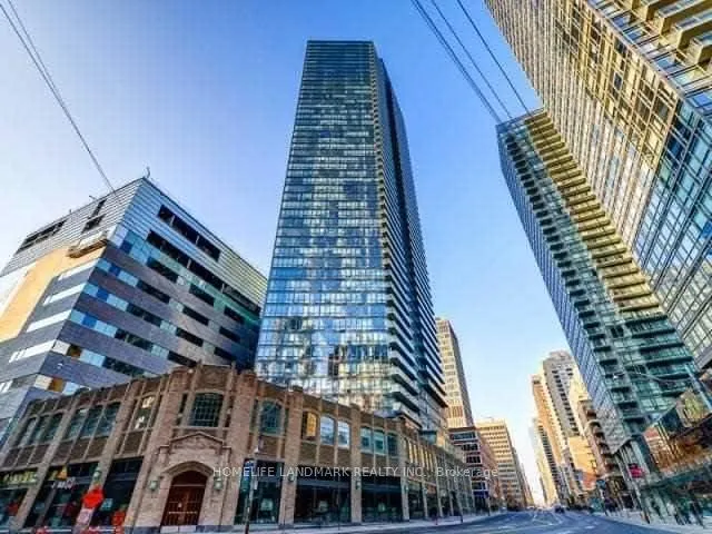 Front of Unit 3006, 832 Bay Street