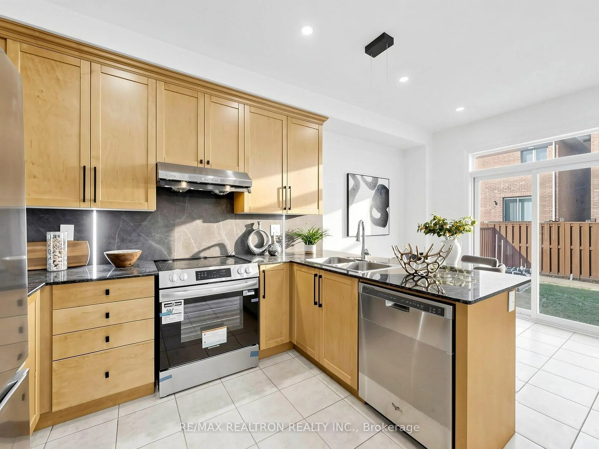 Photo 18 of 22 Prebble Drive, Markham, Wismer — HOMEH