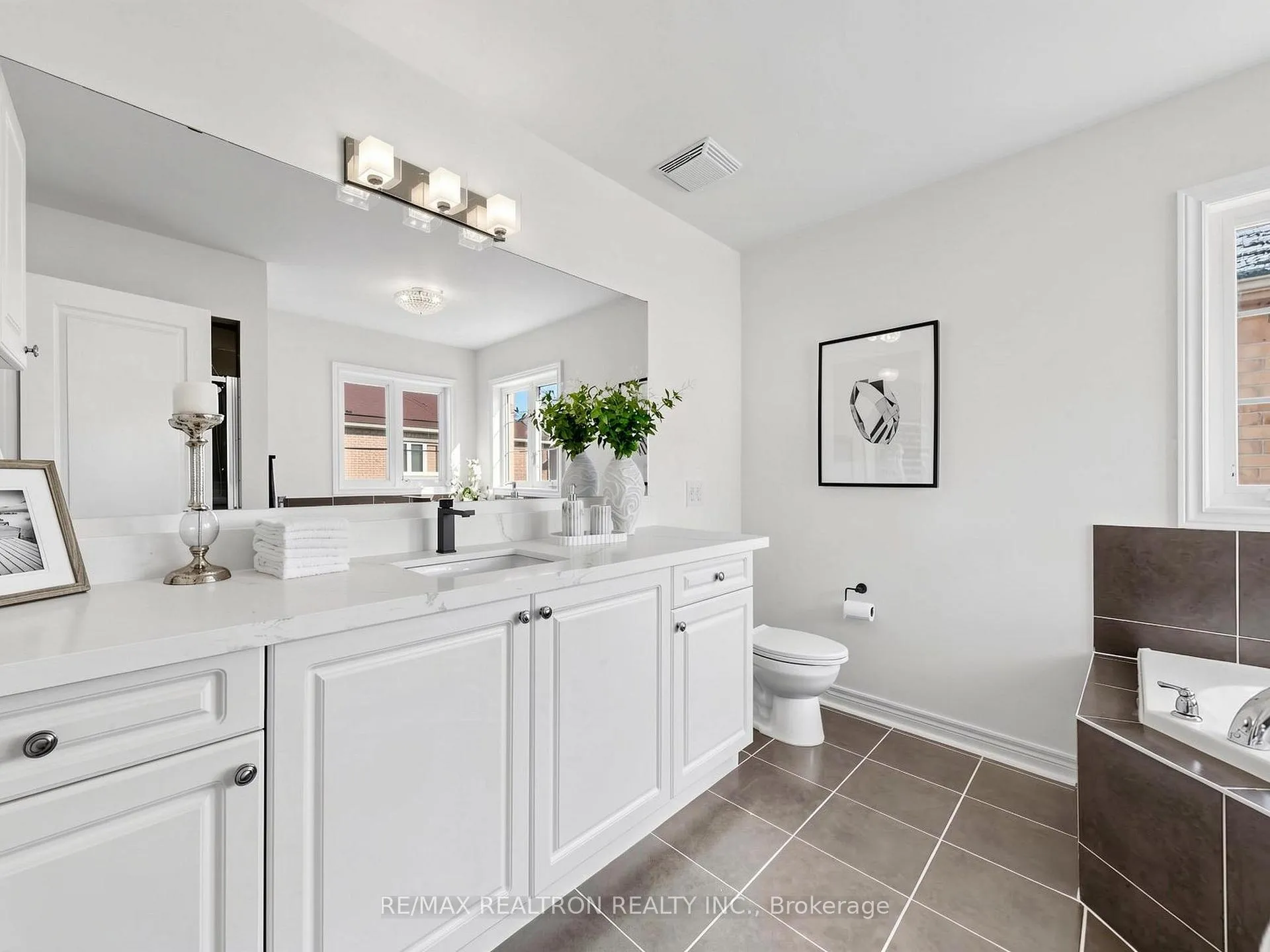 Photo 32 of 22 Prebble Drive, Markham, Wismer — HOMEH