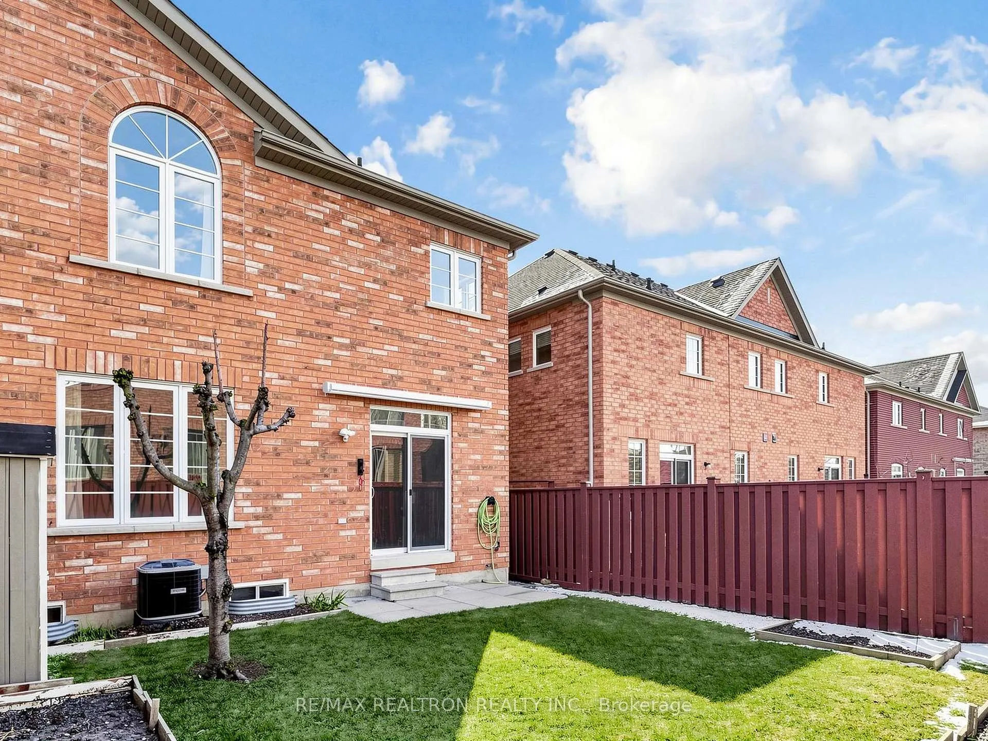 Photo 46 of 22 Prebble Drive, Markham, Wismer — HOMEH