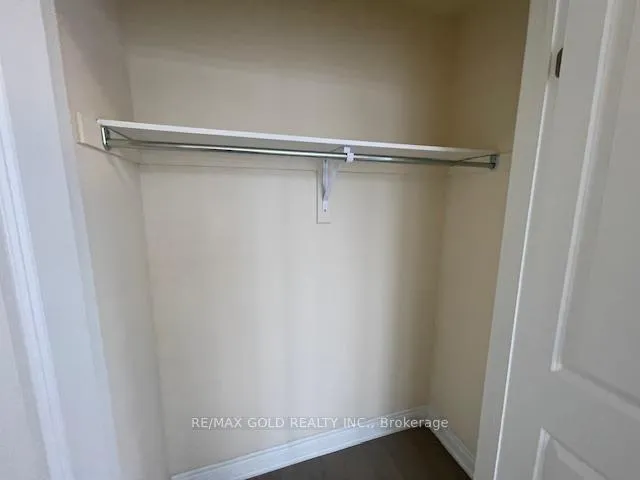 Photo 10 of Unit Main Floor Plus Basement, 48 Andress Way, Markham, Cedarwood — HOMEH
