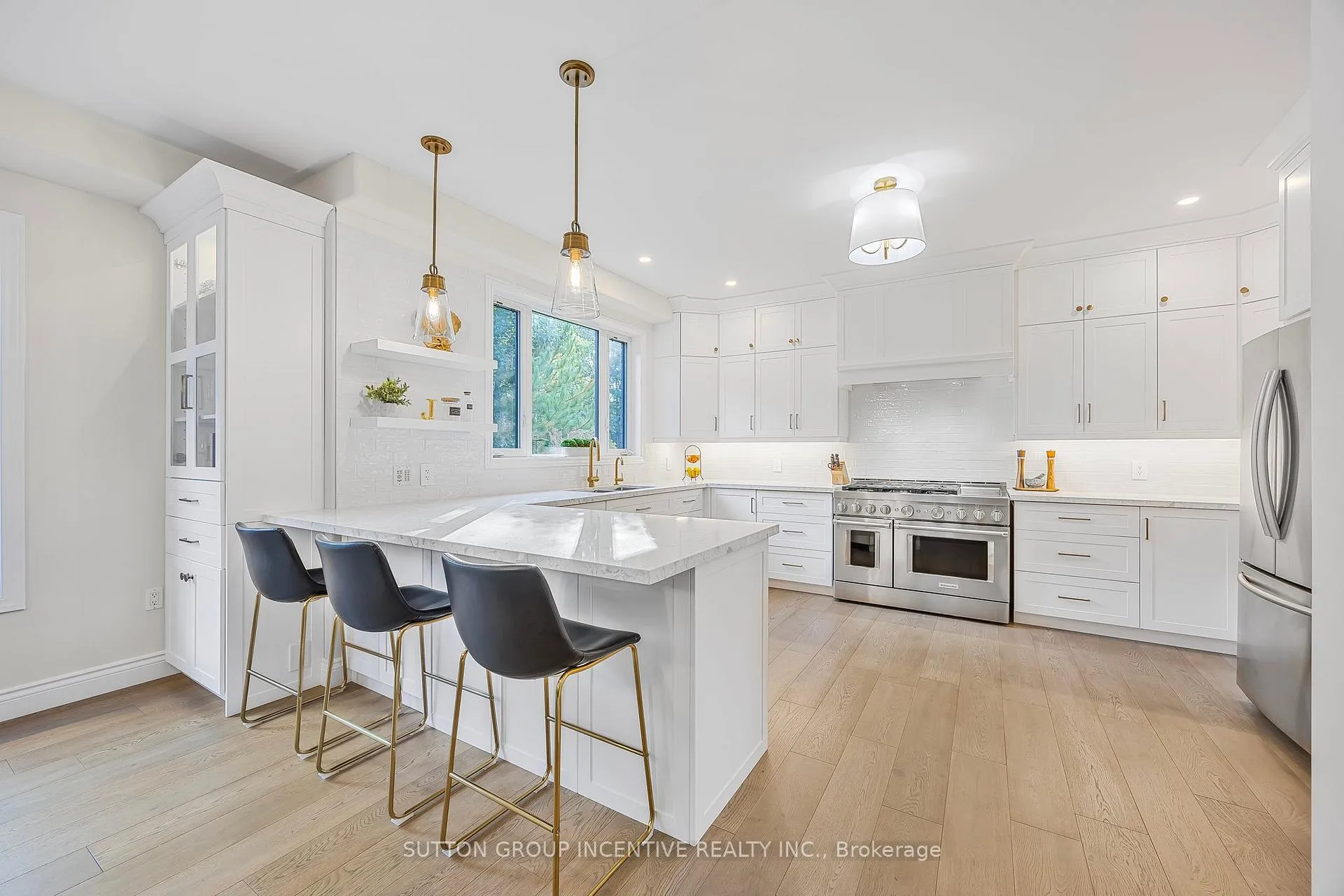 Photo 11 of 38 Lilac Lane, Springwater, Midhurst — HOMEH