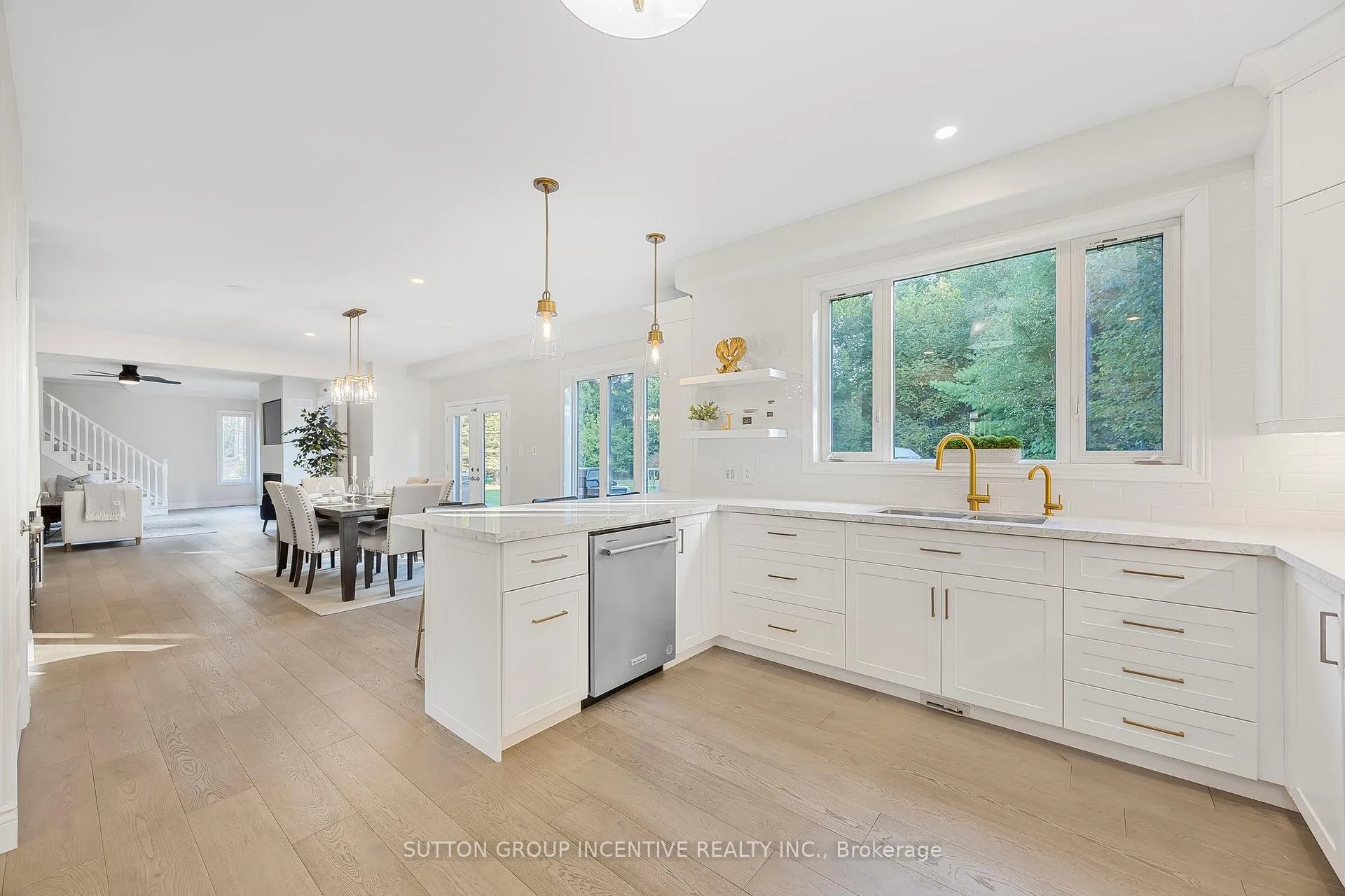 Photo 15 of 38 Lilac Lane, Springwater, Midhurst — HOMEH