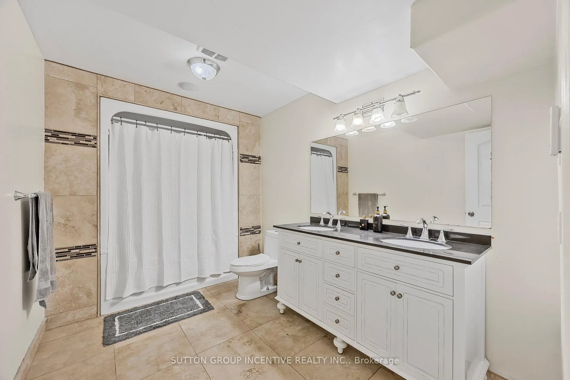 Photo 34 of 38 Lilac Lane, Springwater, Midhurst — HOMEH