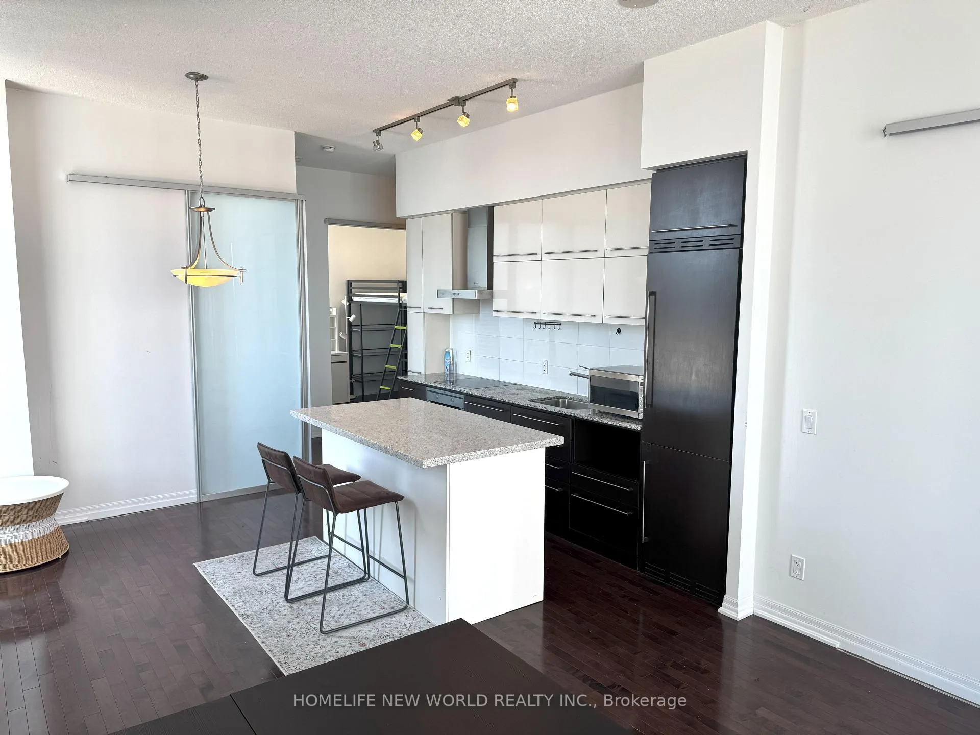 Photo 4 of Unit Ph206, 770 Bay Street, Toronto, Church-Yonge Corridor — HOMEH