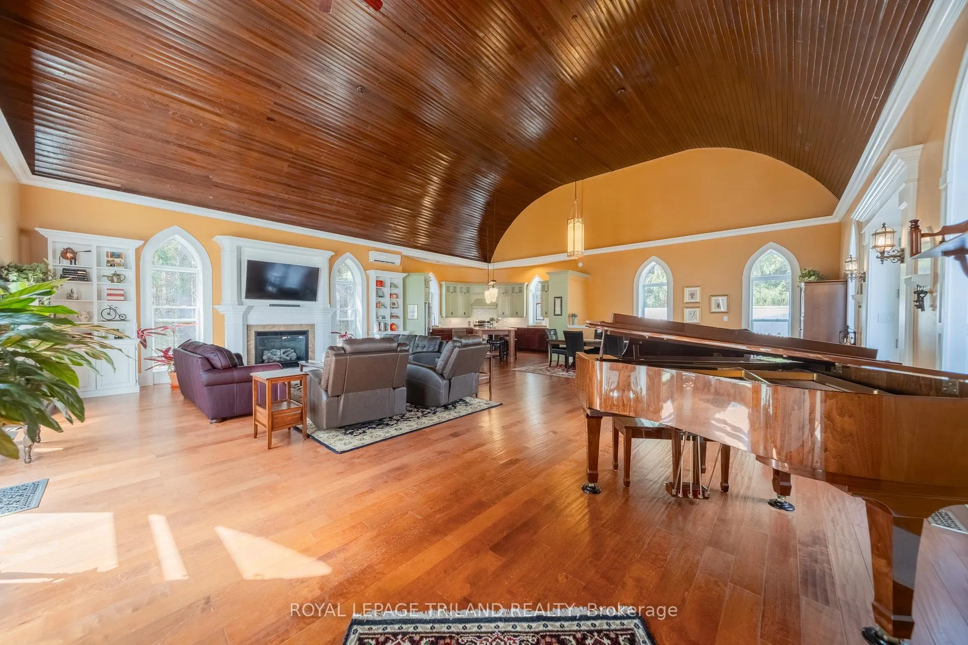 Photo 9 of 32135 Sylvan Road, North Middlesex, Sylvan — HOMEH