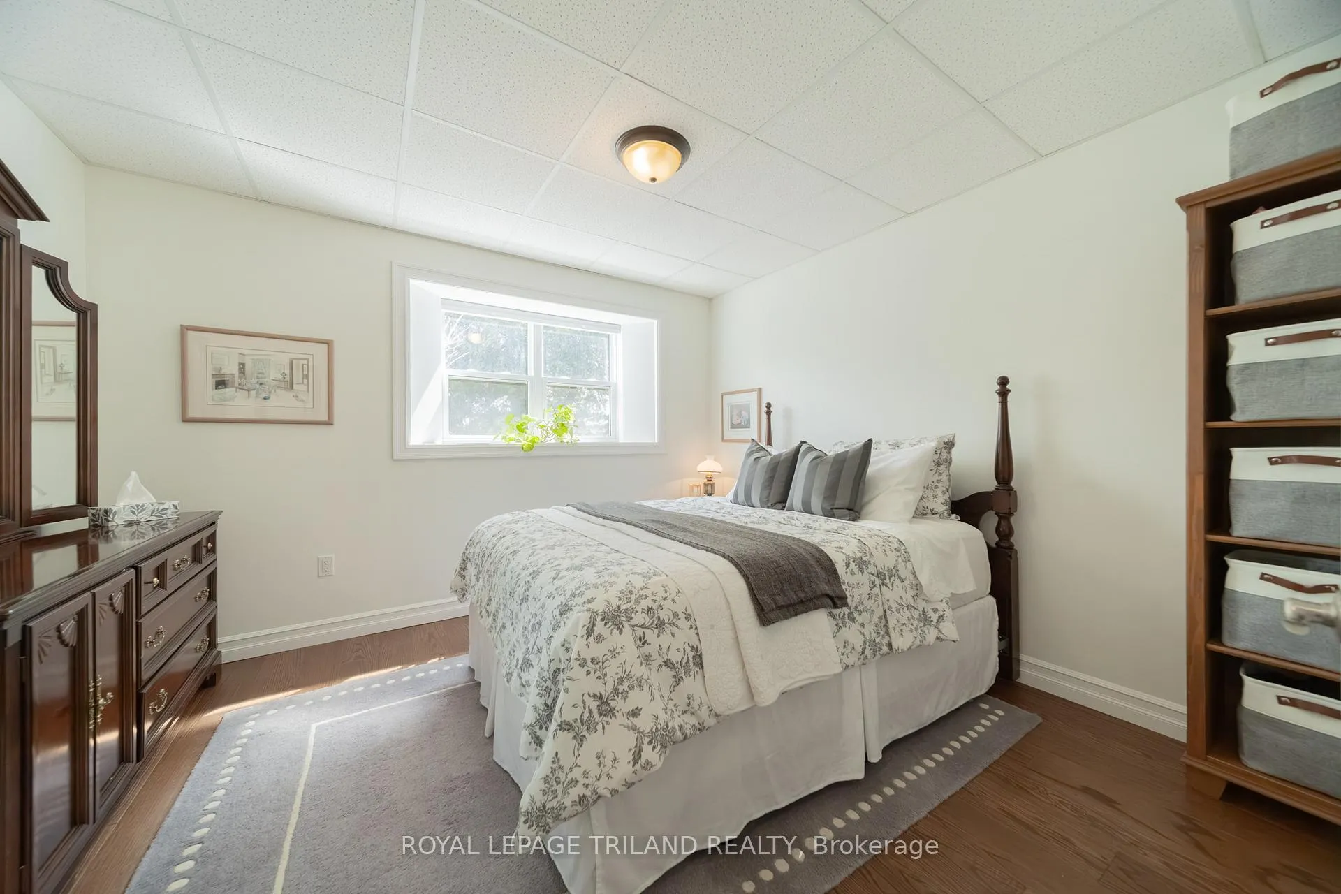 Photo 27 of 32135 Sylvan Road, North Middlesex, Sylvan — HOMEH