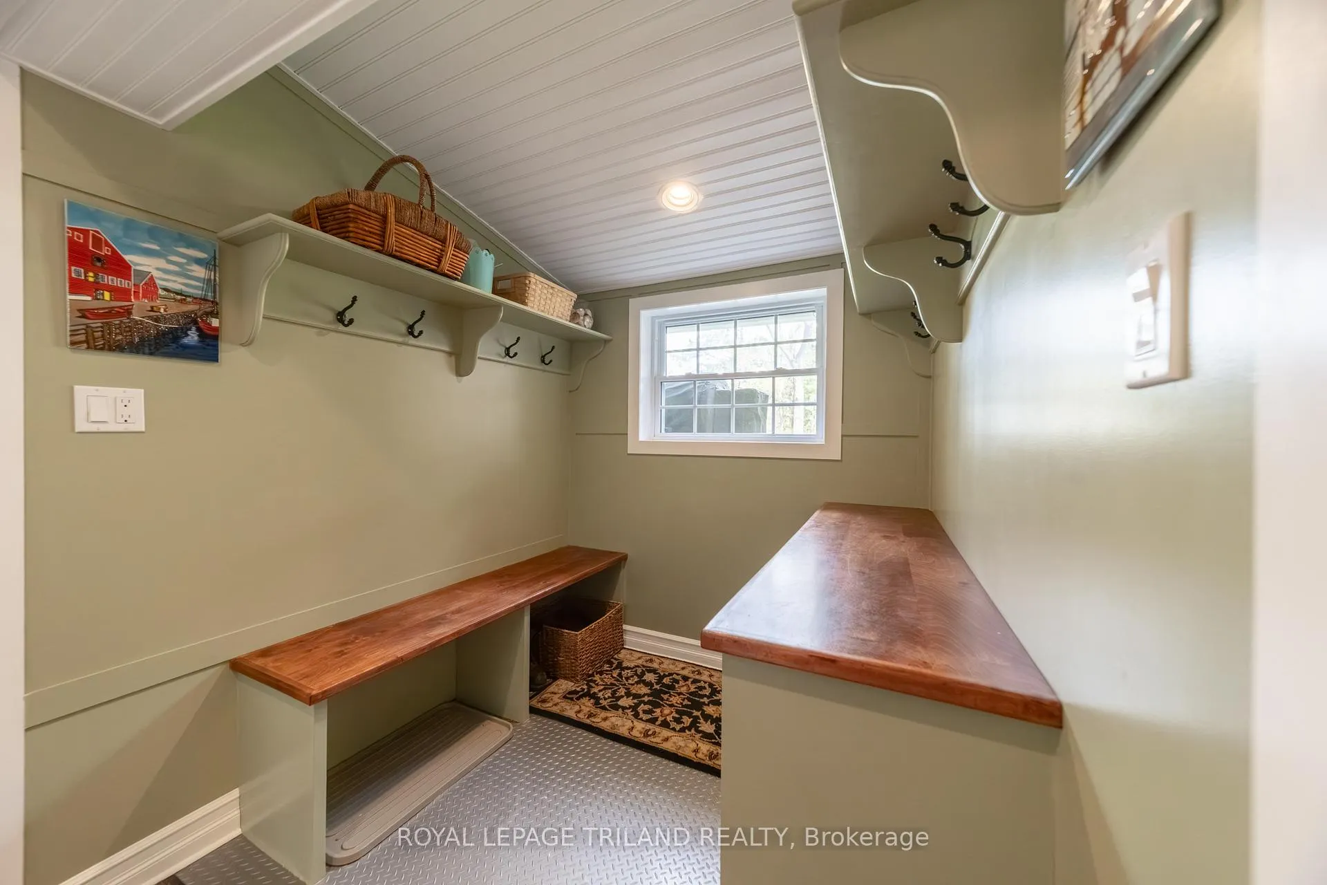 Photo 30 of 32135 Sylvan Road, North Middlesex, Sylvan — HOMEH