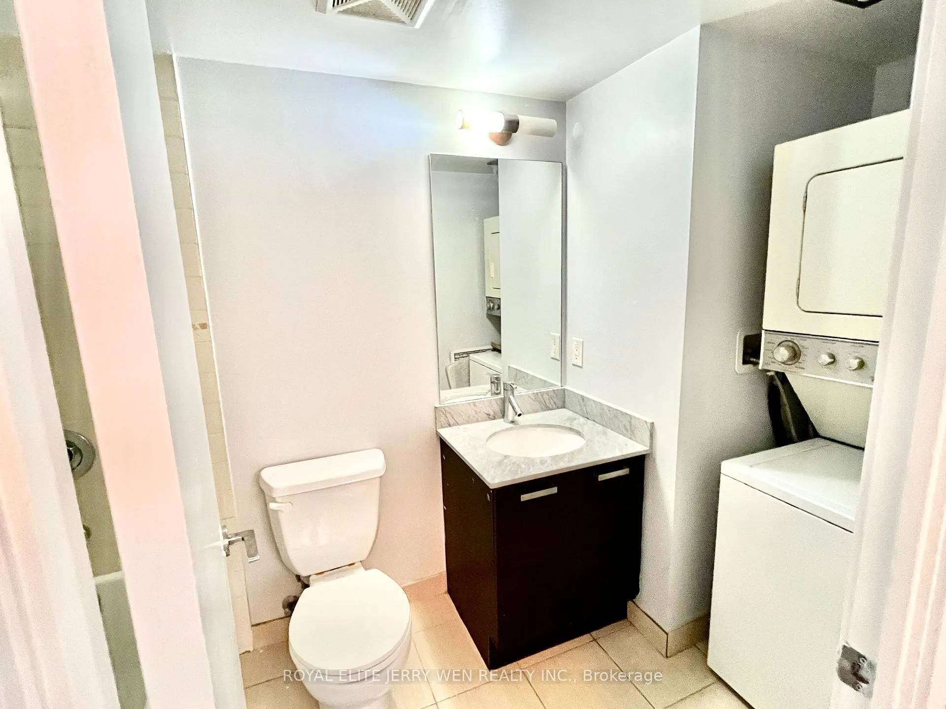 Photo 10 of Unit 918, 68 Abell Street, Toronto, Little Portugal — HOMEH