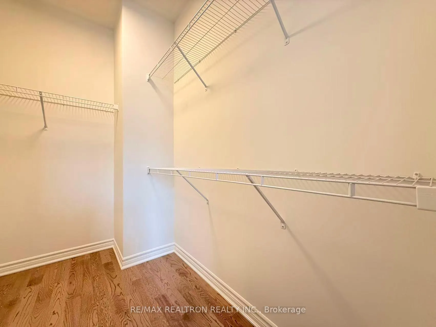 Photo 22 of 11 Moss Drive, Markham, Rural Markham — HOMEH