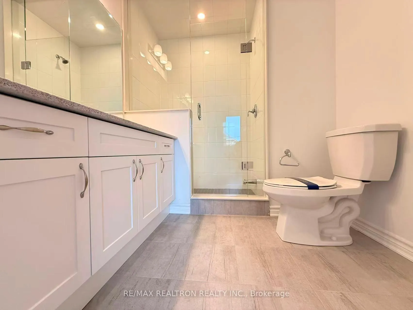 Photo 23 of 11 Moss Drive, Markham, Rural Markham — HOMEH