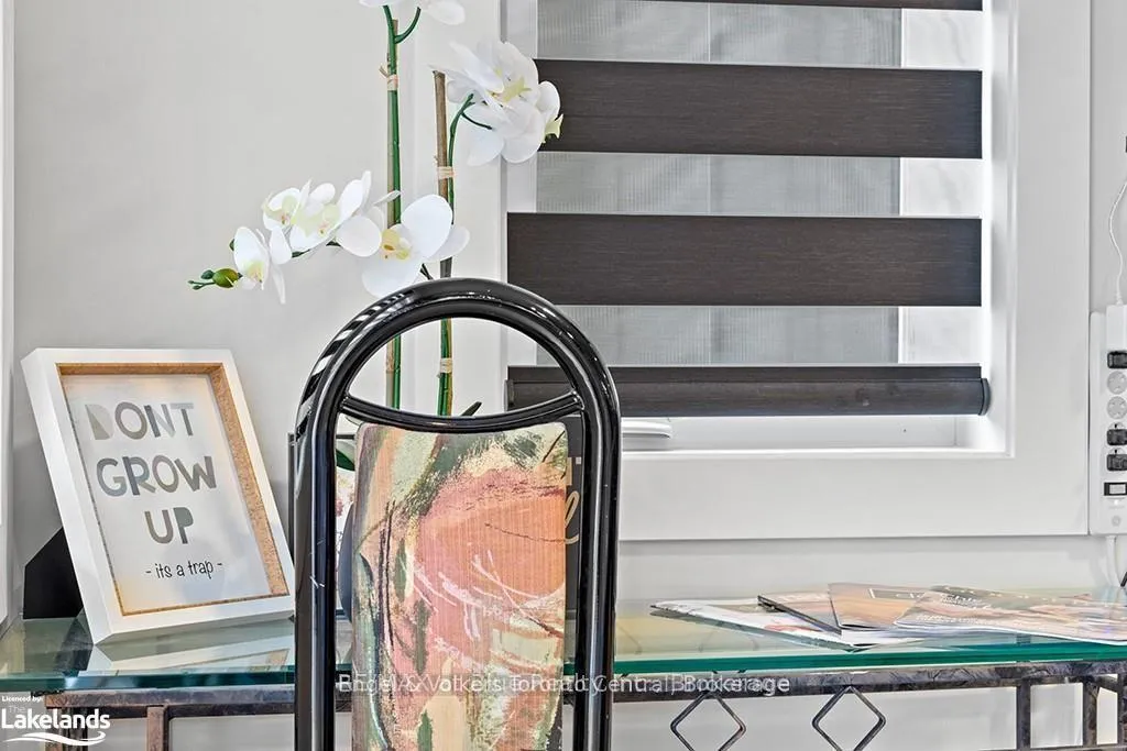Photo 14 of 123 Black Willow Crescent, Blue Mountains — HOMEH