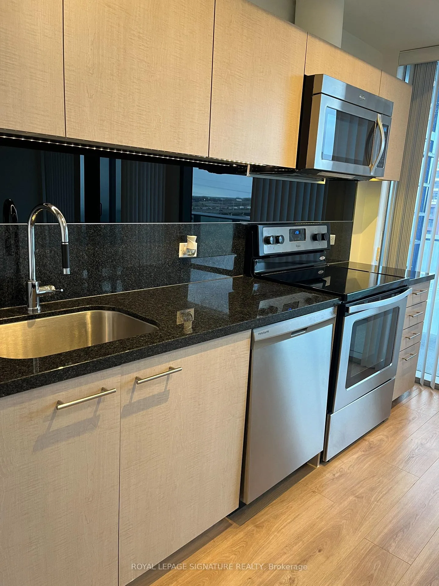 Photo 5 of Unit 706, 390 Cherry Street, Toronto, Waterfront Communities — HOMEH