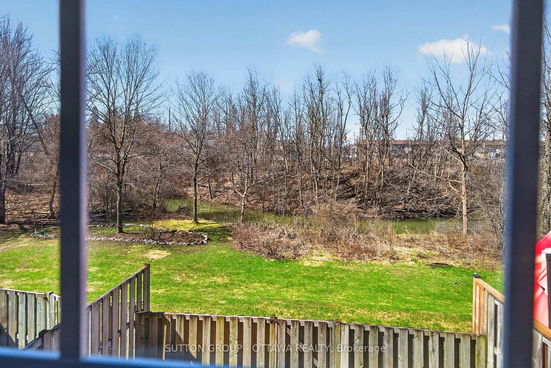 Photo 15 of 285 Monterey Drive, Ottawa, Leslie Park — HOMEH