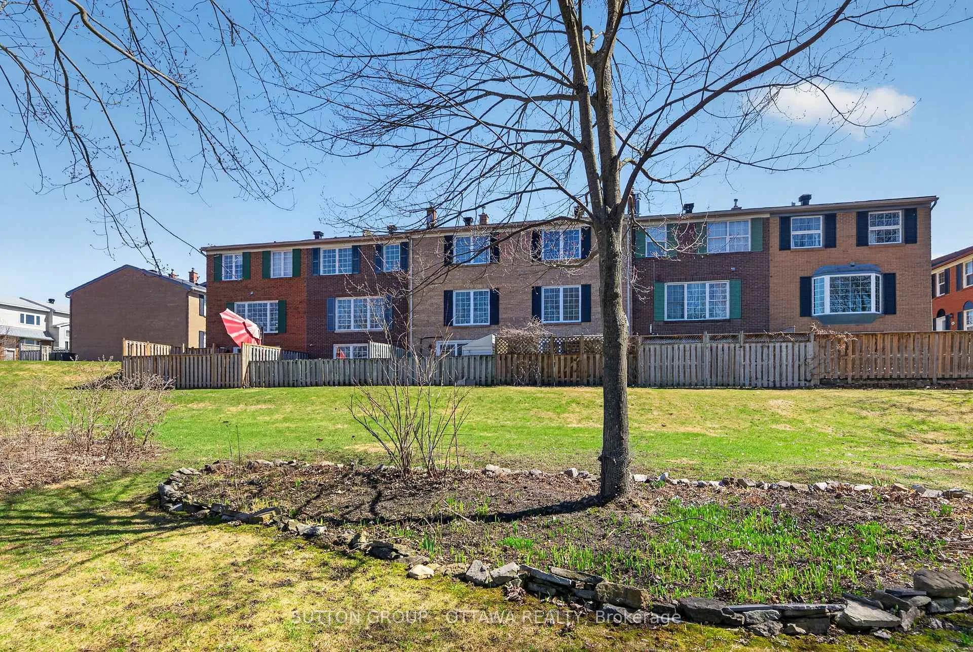 Photo 28 of 285 Monterey Drive, Ottawa, Leslie Park — HOMEH