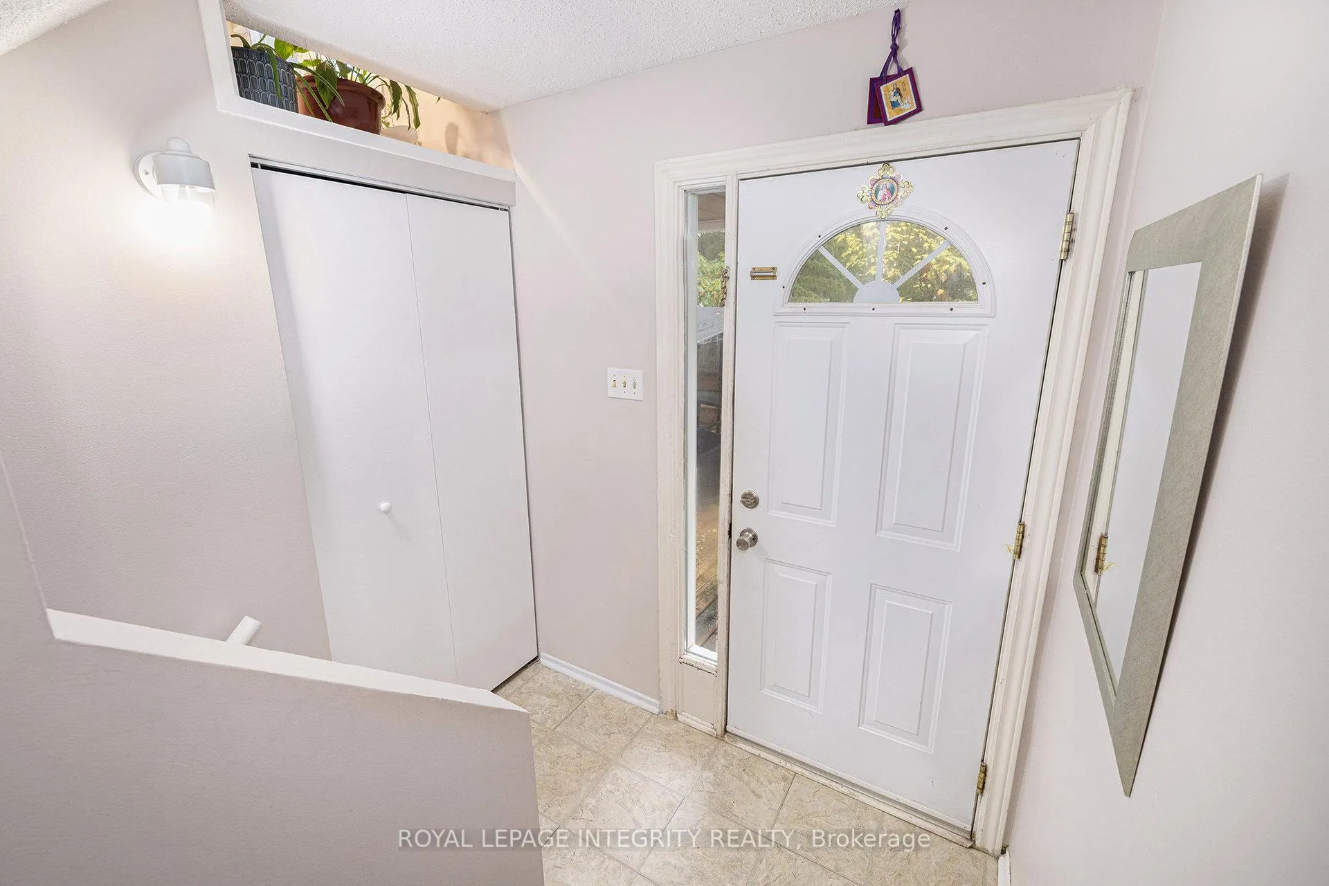 Photo 6 of 142 Salter Crescent, Ottawa, Kanata - Beaverbrook — HOMEH