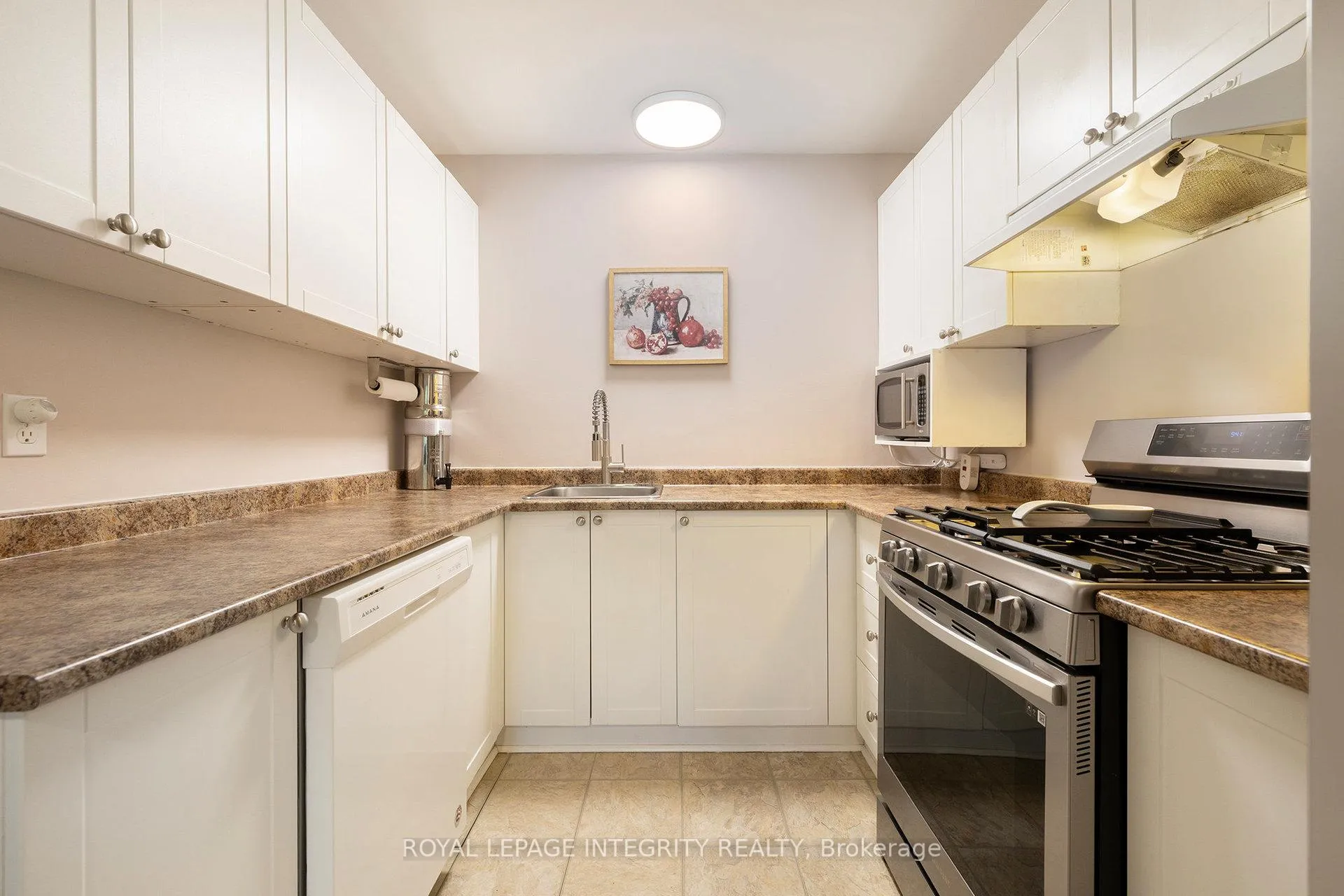 Photo 15 of 142 Salter Crescent, Ottawa, Kanata - Beaverbrook — HOMEH