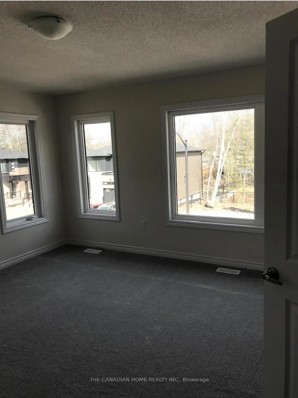 Photo 6 of 39 Eberhardt Drive, Wasaga Beach — HOMEH