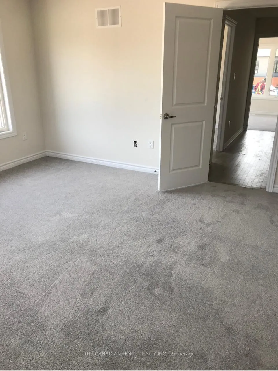 Photo 8 of 39 Eberhardt Drive, Wasaga Beach — HOMEH