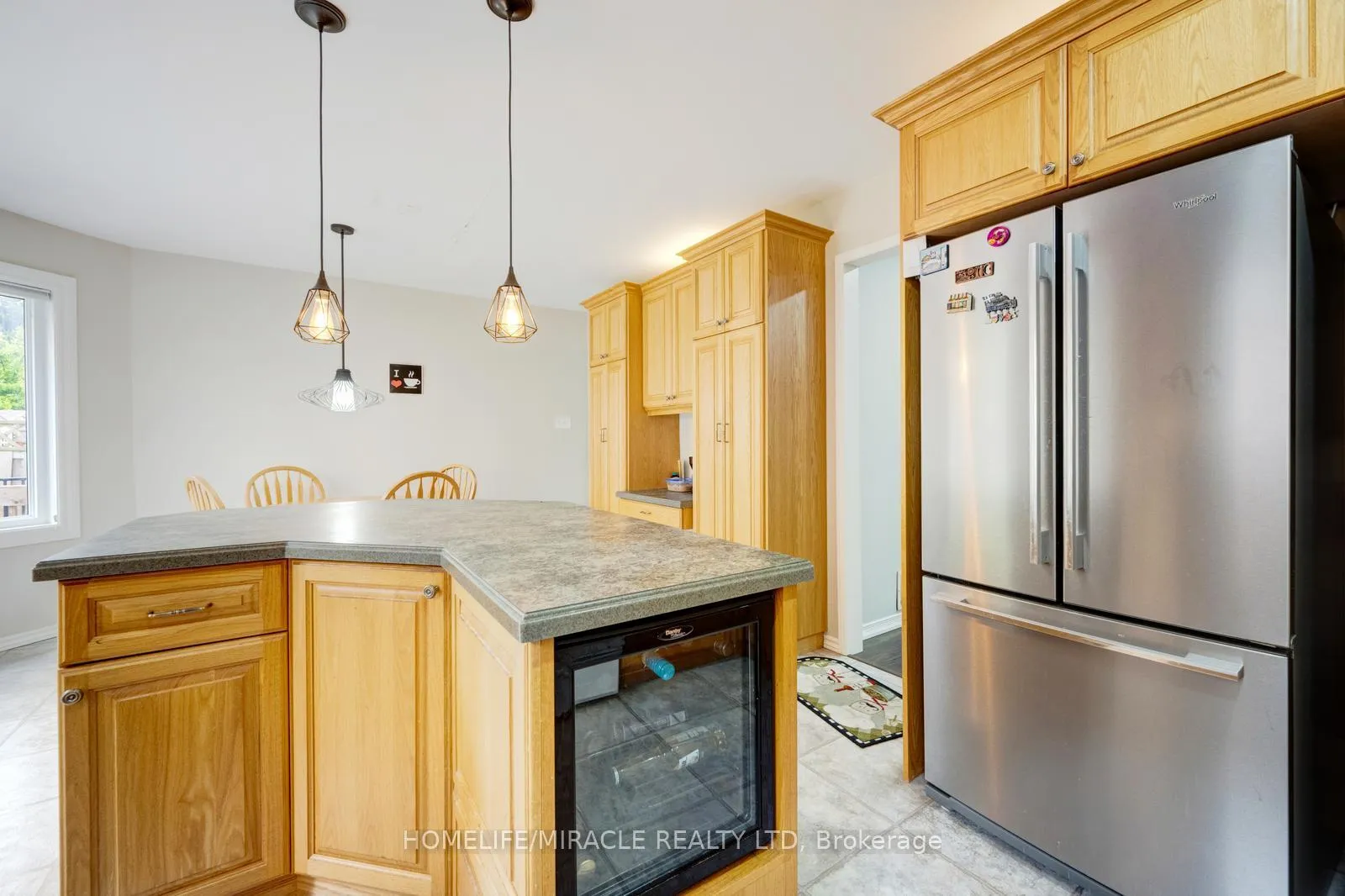 Photo 19 of 309 Conestoga Drive, Brampton, Heart Lake West — HOMEH