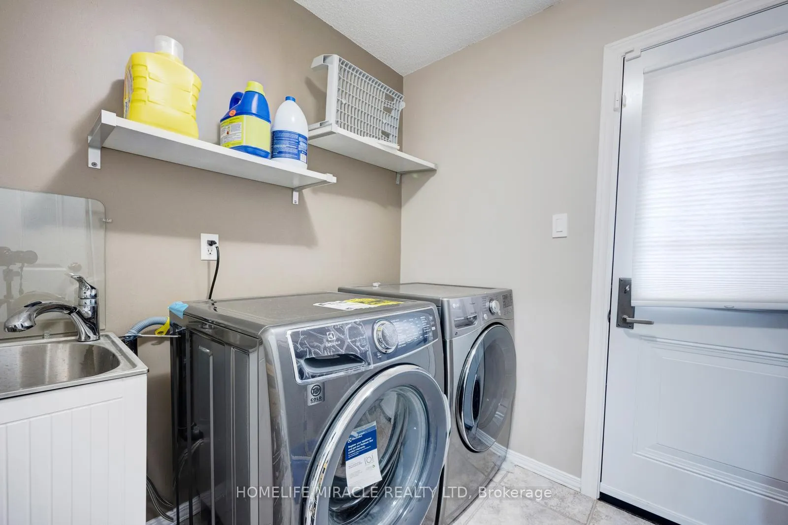 Photo 24 of 309 Conestoga Drive, Brampton, Heart Lake West — HOMEH