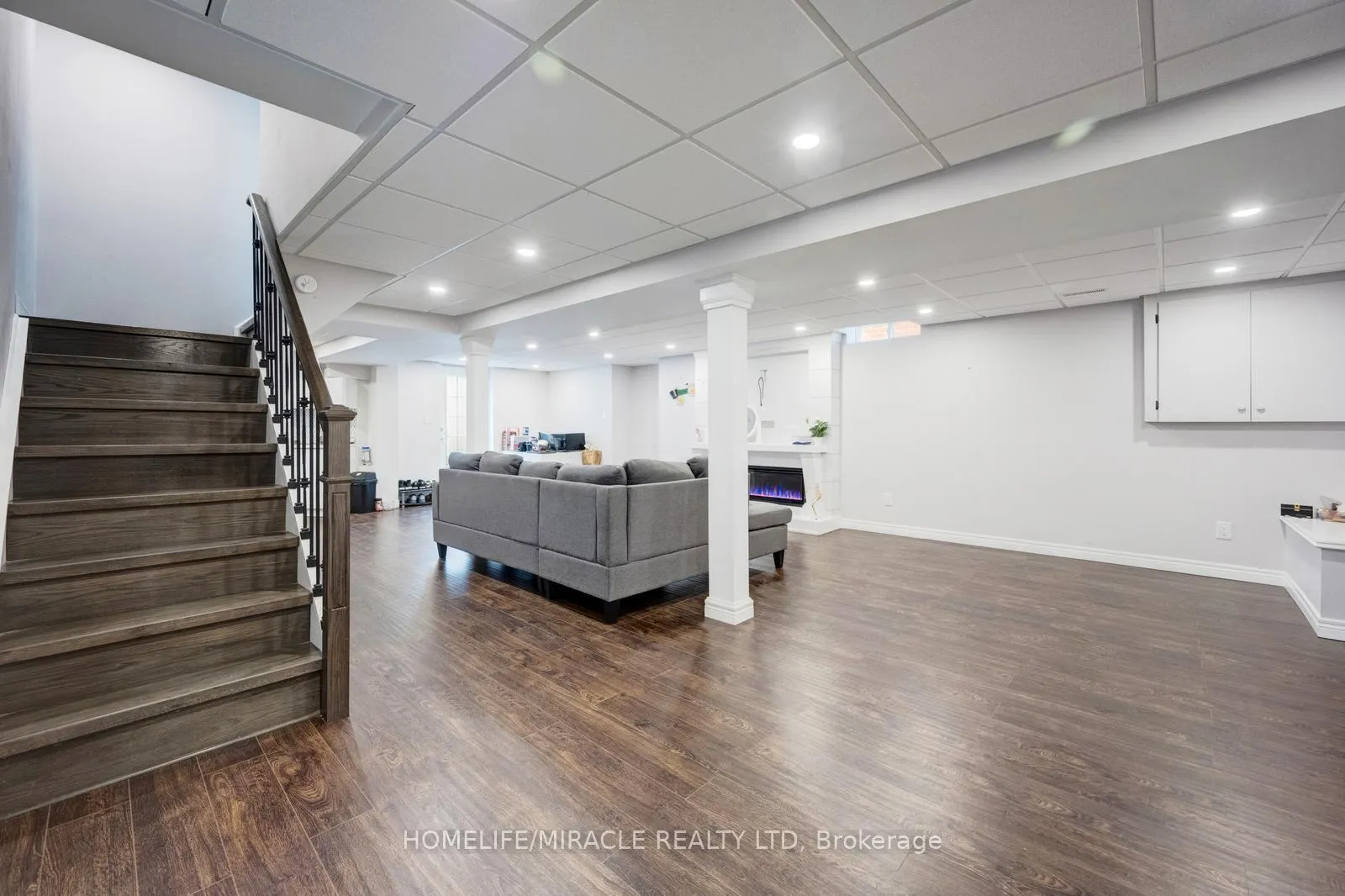 Photo 36 of 309 Conestoga Drive, Brampton, Heart Lake West — HOMEH