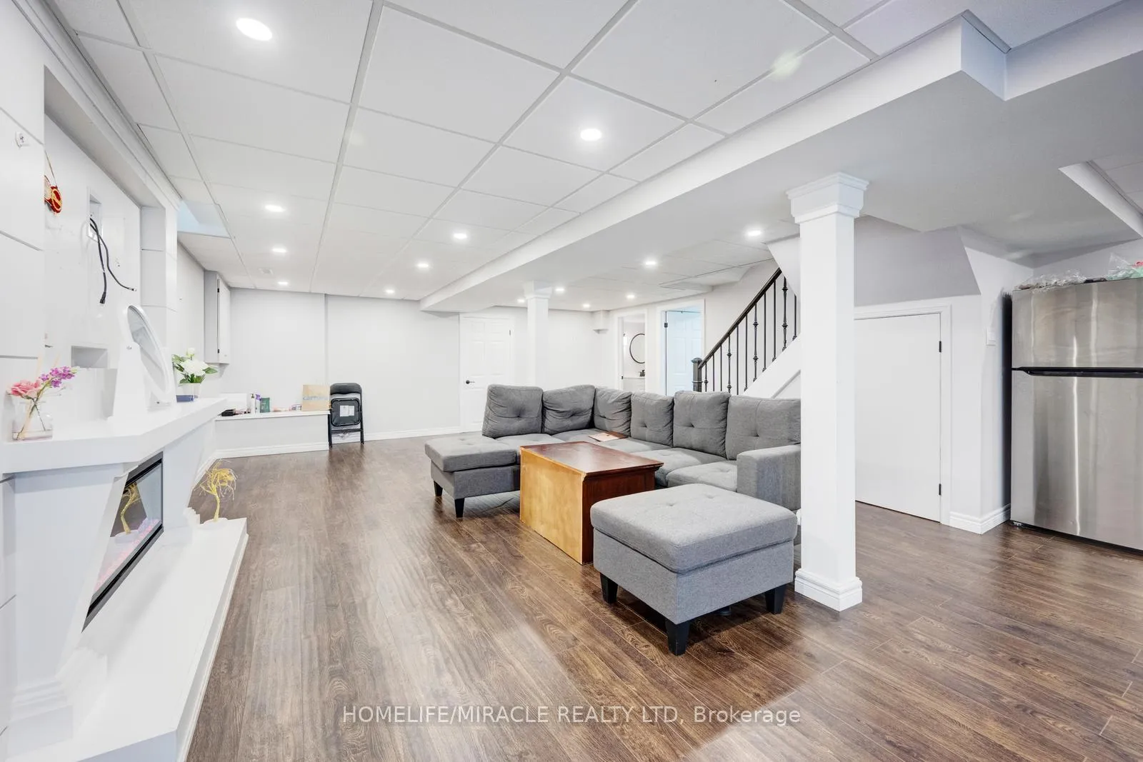 Photo 37 of 309 Conestoga Drive, Brampton, Heart Lake West — HOMEH