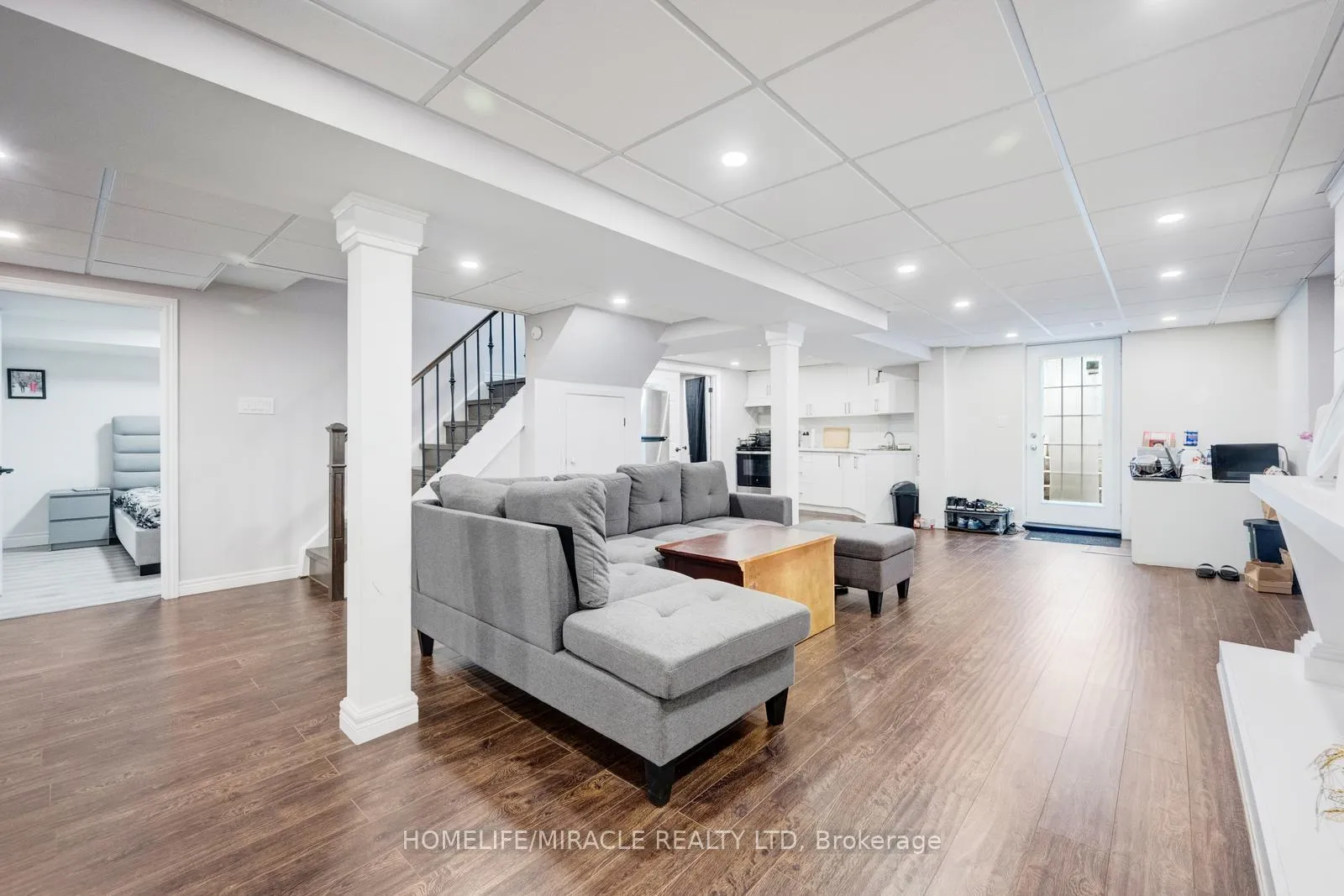 Photo 38 of 309 Conestoga Drive, Brampton, Heart Lake West — HOMEH