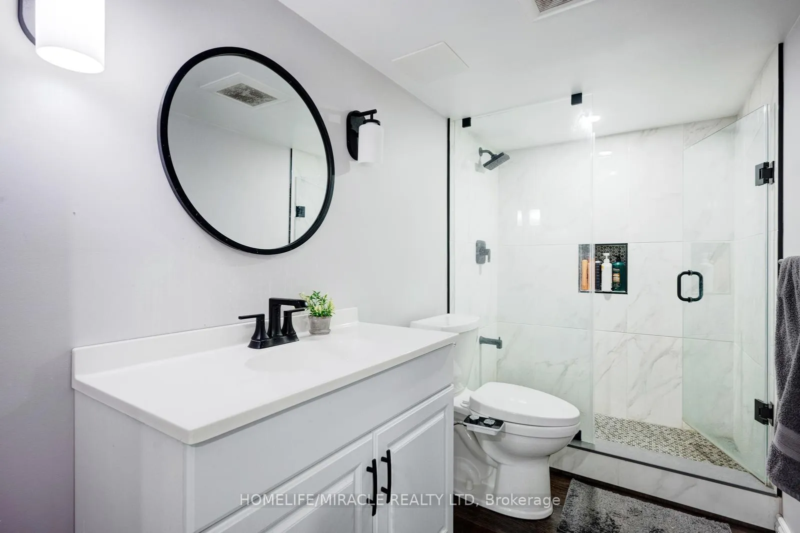Photo 42 of 309 Conestoga Drive, Brampton, Heart Lake West — HOMEH