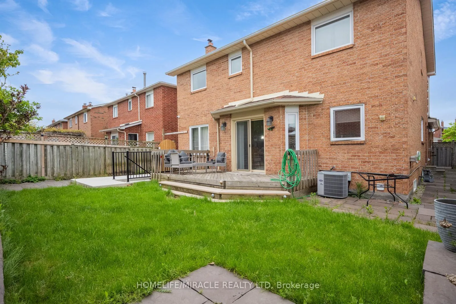 Photo 45 of 309 Conestoga Drive, Brampton, Heart Lake West — HOMEH
